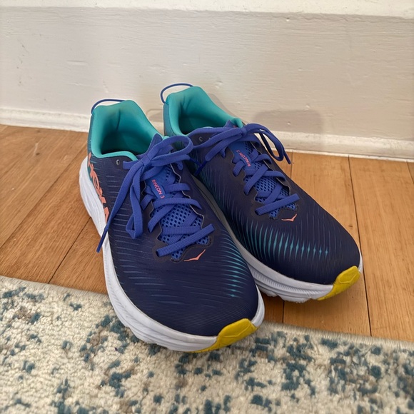Hoka Rincon 3 - Perfect Condition - Picture 4 of 6